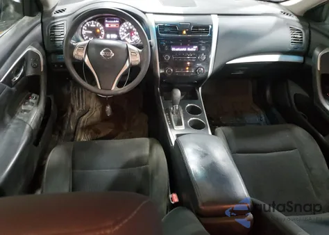 2015 Nissan Altima 2.5 z USA, uszkodzony, nr VIN 1N4AL3AP7FN883105